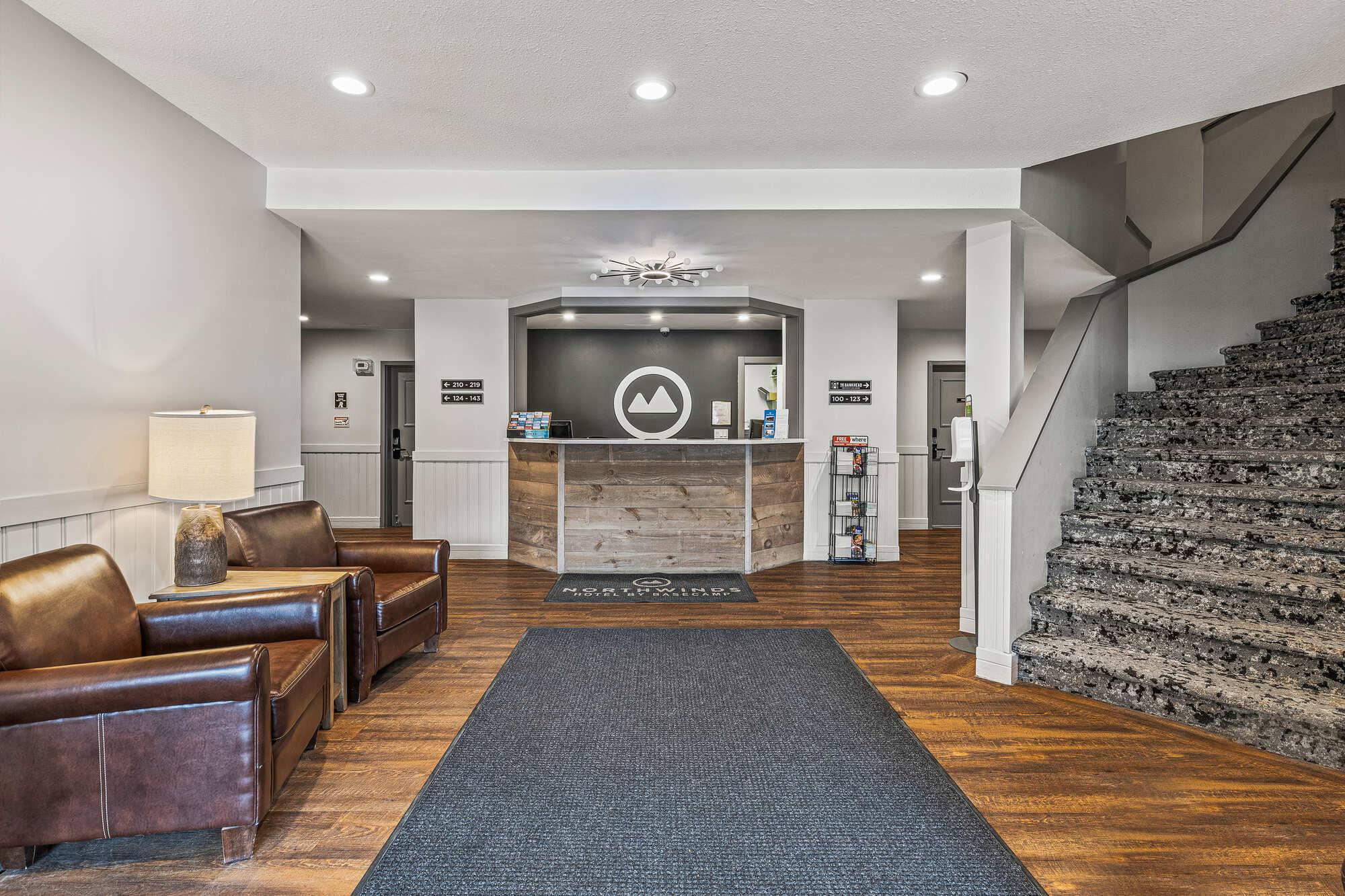 Hotel Northwinds By Basecamp Canmore Esterno foto