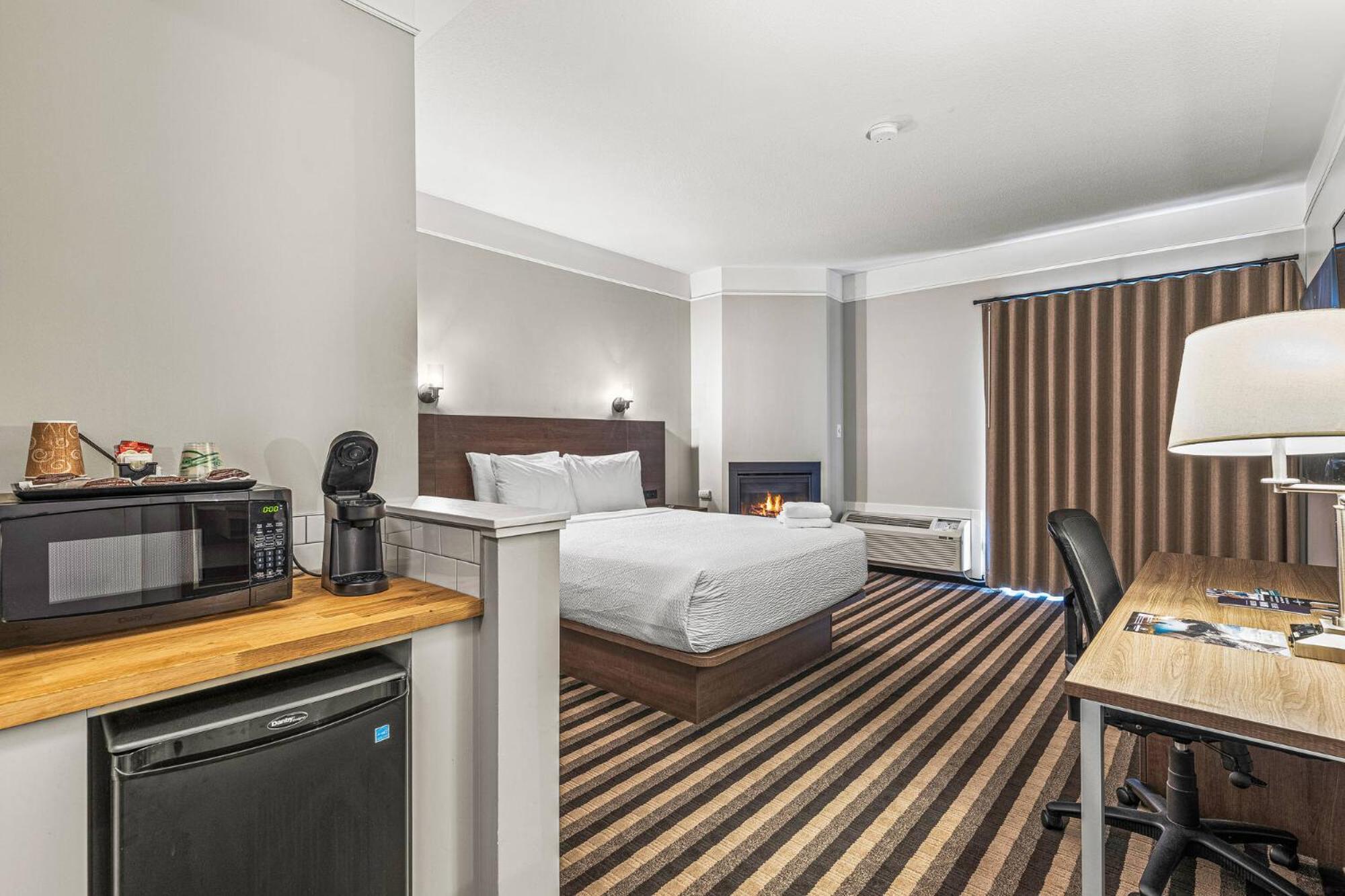 Hotel Northwinds By Basecamp Canmore Esterno foto