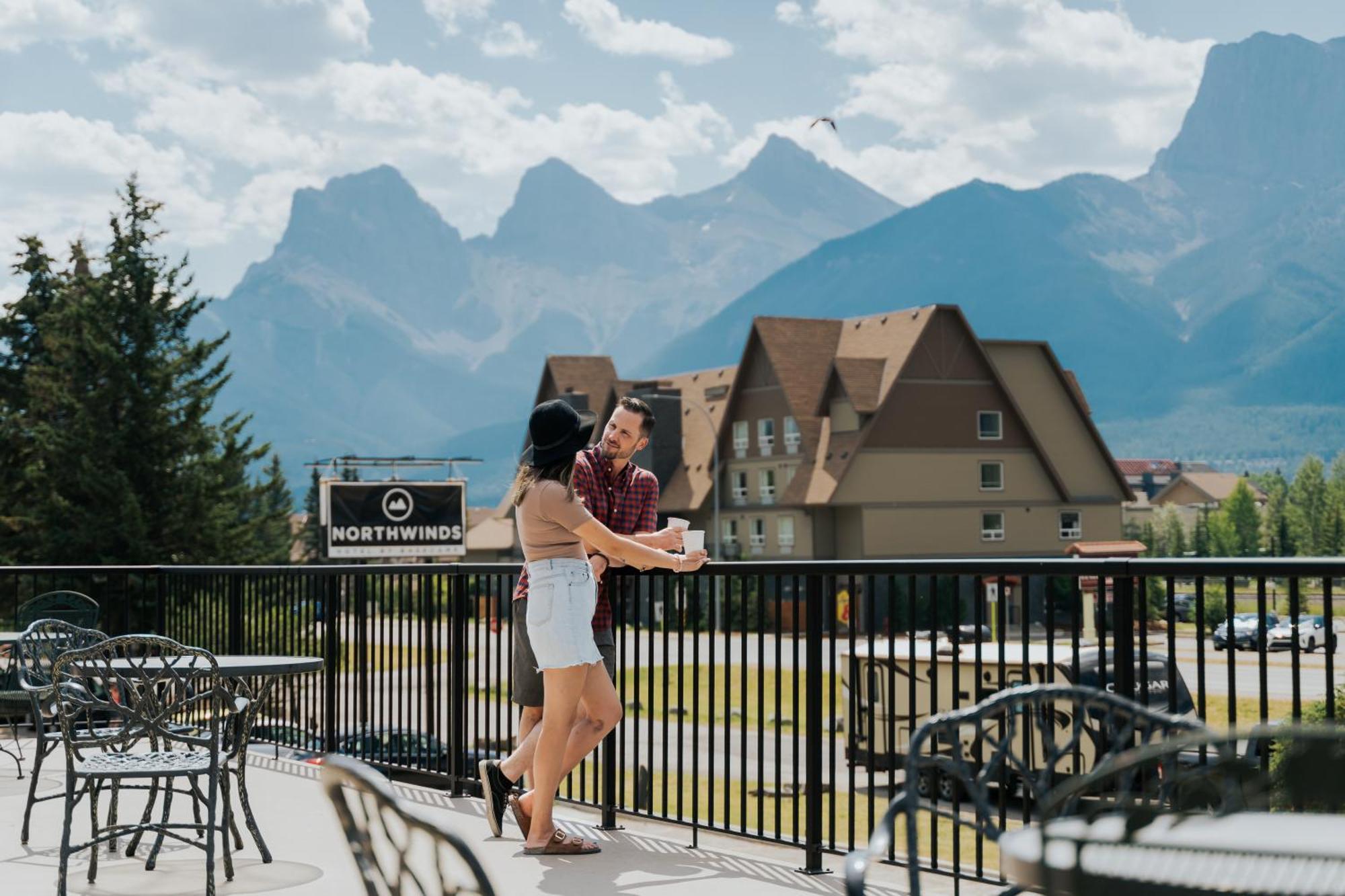 Hotel Northwinds By Basecamp Canmore Esterno foto